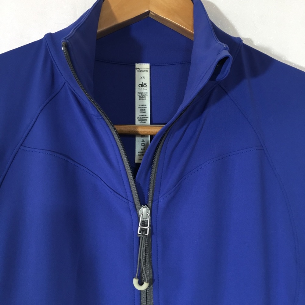 Shirts - Picture 6 of 7